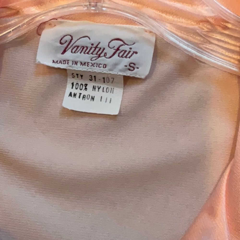 Vanity Fair Vintage Nightgown and Matching Robe - Size Small - Picture 11 of 15